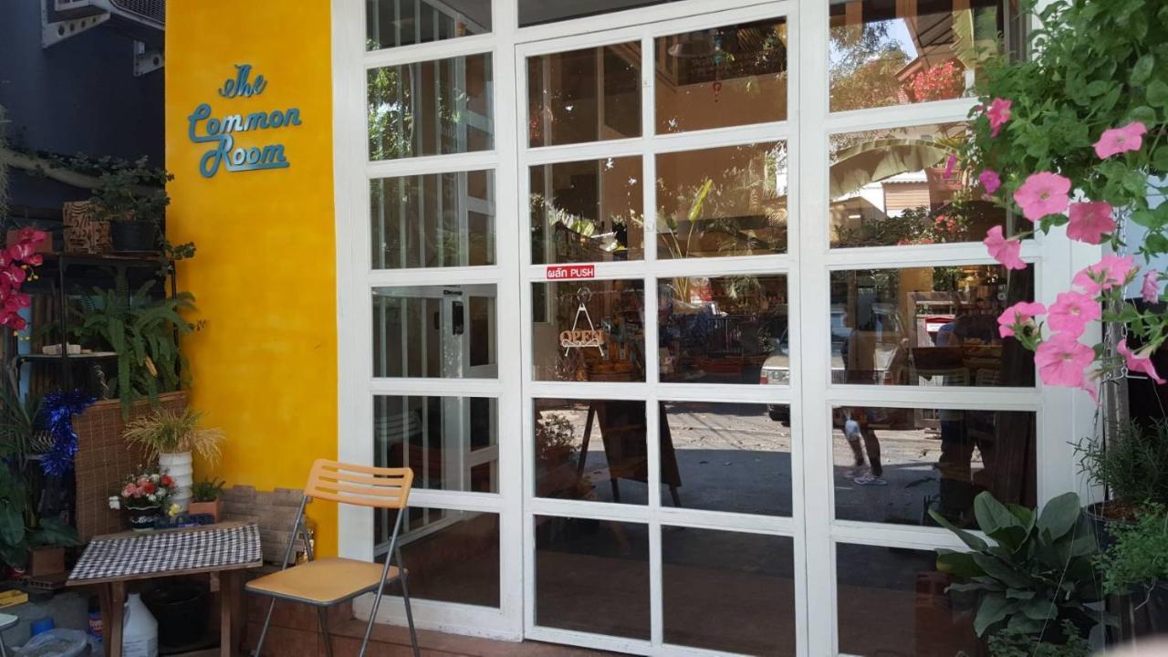 The Commonroom Cnx Chiang Mai Exteriör bild